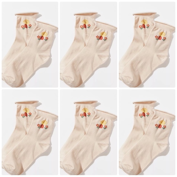 *FLASH SALE* 18 Pairs NWT Urban Outfitters Roll Up Crew Socks Set - Picture 11 of 11